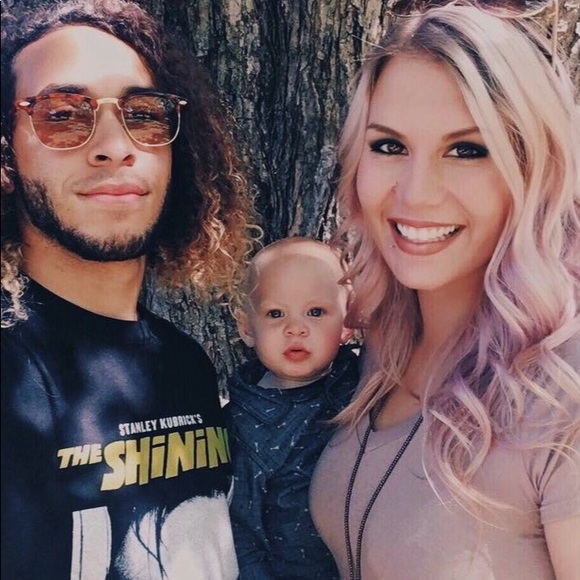 Meet your Posher, Sierra - Picture 1 of 1